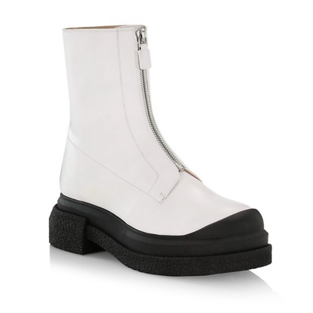 New in Box Stuart Weitzman Charli Leather Sport Boot size 9. Fits a 9/9.5.